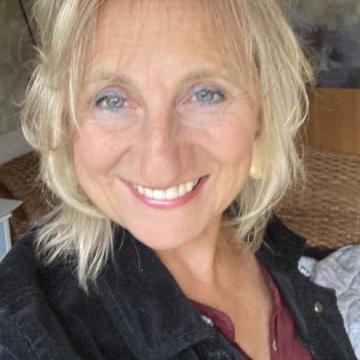 Profile Picture for Sharen Wendy Robertson
